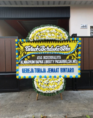 Papan Bunga Duka di Kedungsari